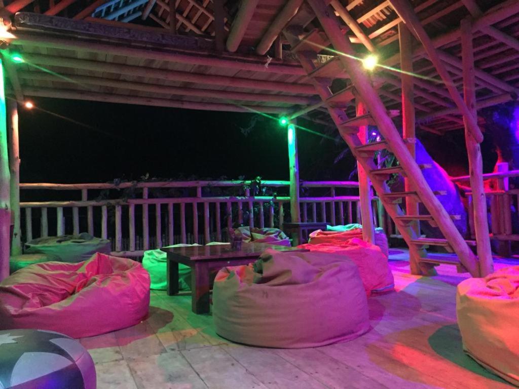 Tiki Bar Hostel Ella Bagian luar foto